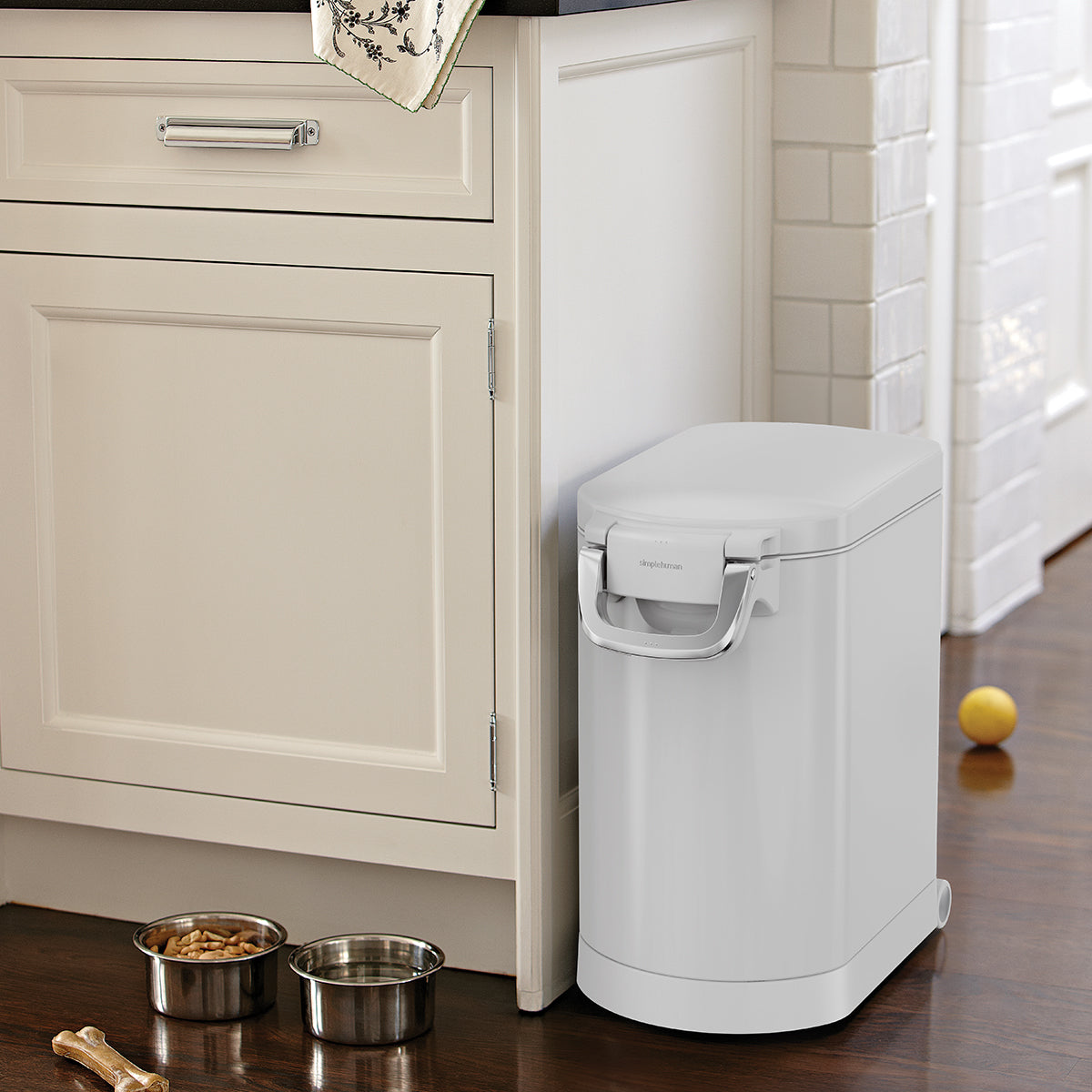 Medium Pet Food Can - Image 18